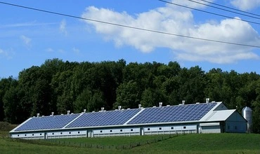 Installation solaire sur bâtiments professionnels